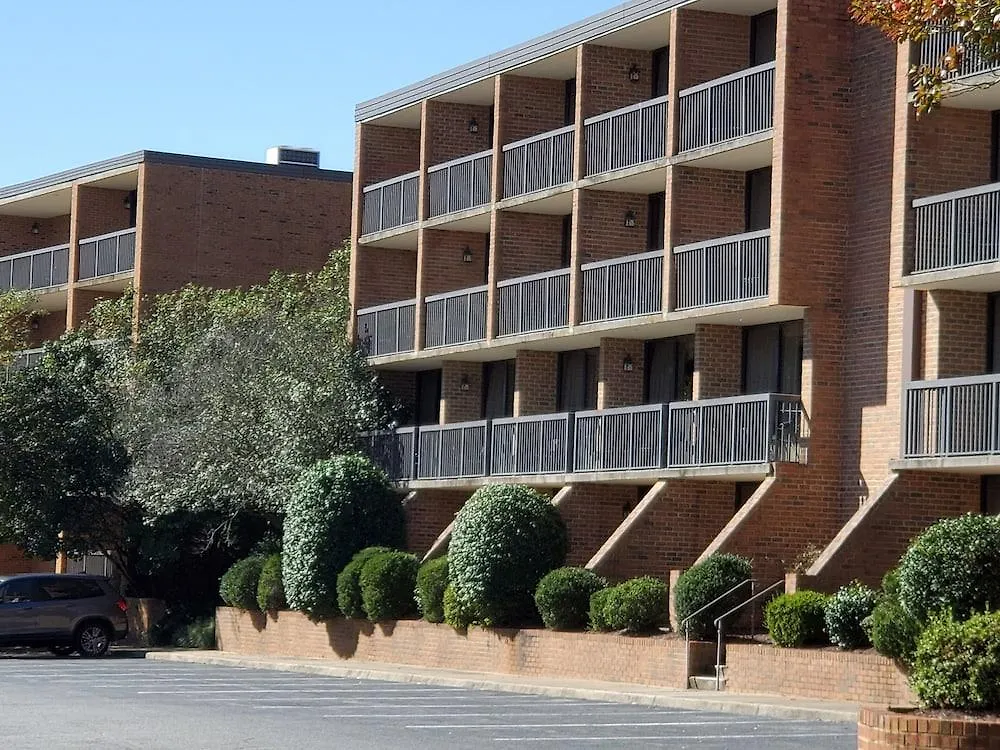 Hotel Fort Magruder Historic Williamsburg, Trademark By Wyndham